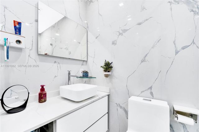 5362 W 24th Ave 117, Hialeah, FL 33016