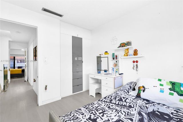 5362 W 24th Ave 117, Hialeah, FL 33016