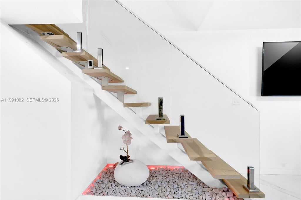 5362 W 24th Ave 117, Hialeah, FL 33016