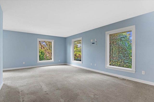 12675 W North AVENUE, Brookfield, WI 53005