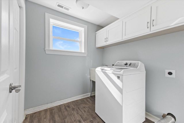 12675 W North AVENUE, Brookfield, WI 53005