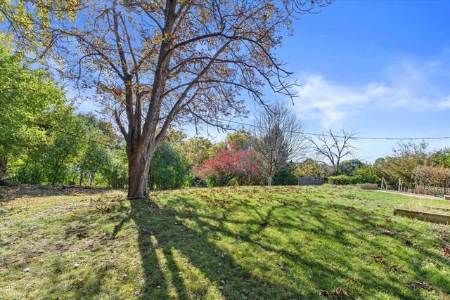 12675 W North AVENUE, Brookfield, WI 53005