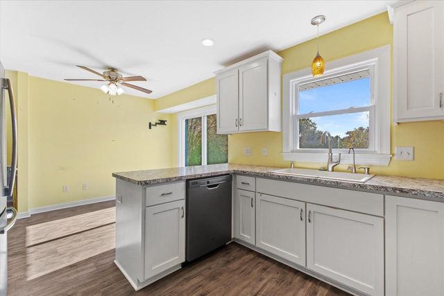 12675 W North AVENUE, Brookfield, WI 53005