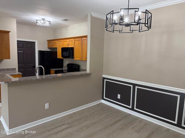 4901 Crossing Spring Way 101, Louisville, KY 40229