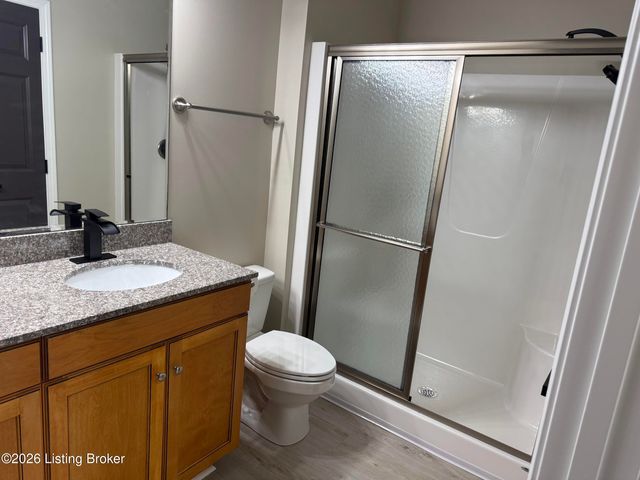 4901 Crossing Spring Way 101, Louisville, KY 40229