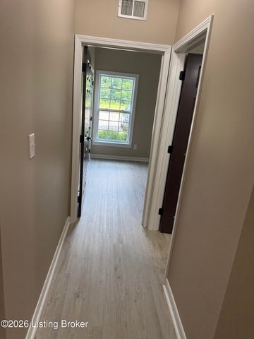 4901 Crossing Spring Way 101, Louisville, KY 40229