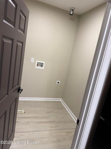 4901 Crossing Spring Way 101, Louisville, KY 40229