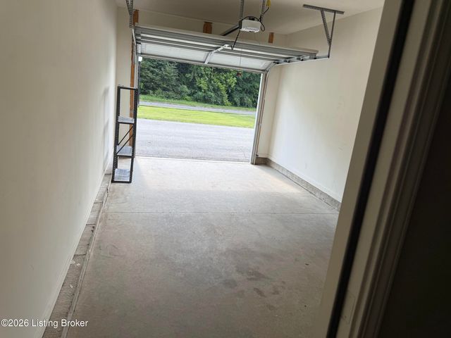 4901 Crossing Spring Way 101, Louisville, KY 40229