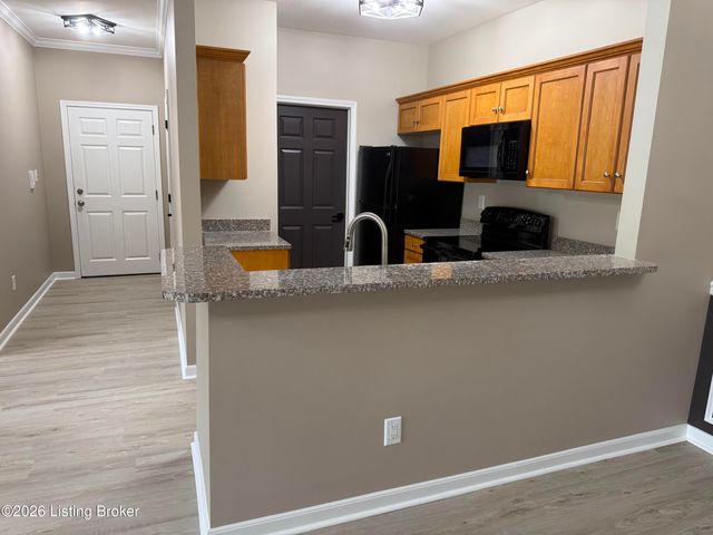 4901 Crossing Spring Way 101, Louisville, KY 40229