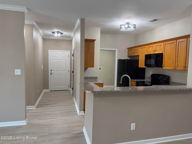 4901 Crossing Spring Way 101, Louisville, KY 40229
