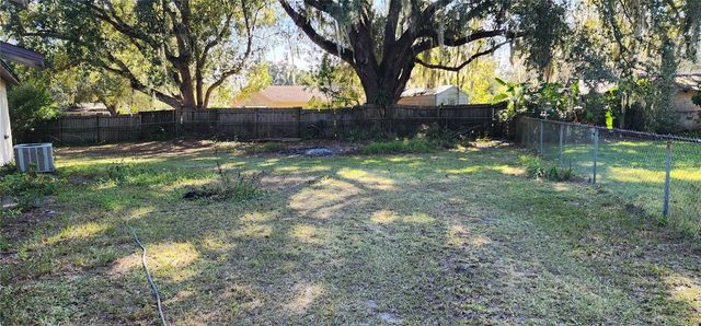 3011 LAUREL LANE, Plant City, FL 33566