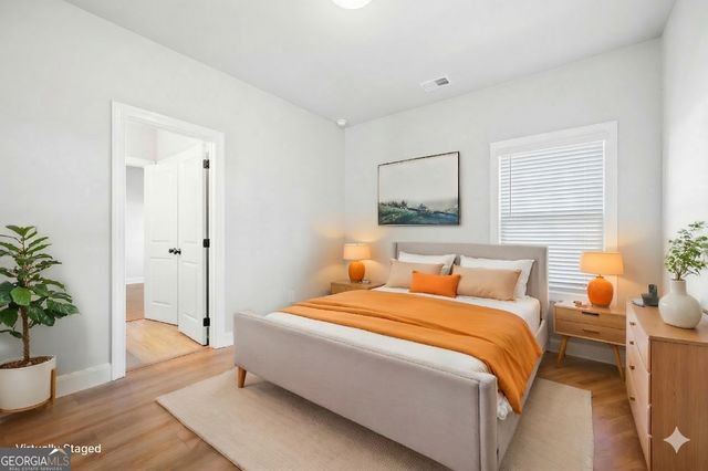 1562 Harvest Park Lane, Suwanee, GA 30024