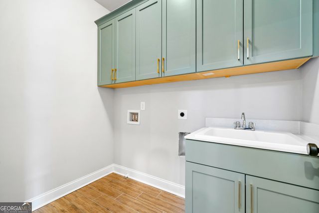 1562 Harvest Park Lane, Suwanee, GA 30024