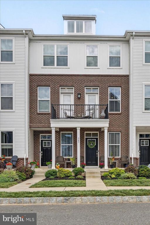 345 FOUNDRY ST, PHOENIXVILLE, PA 19460 — photo 2