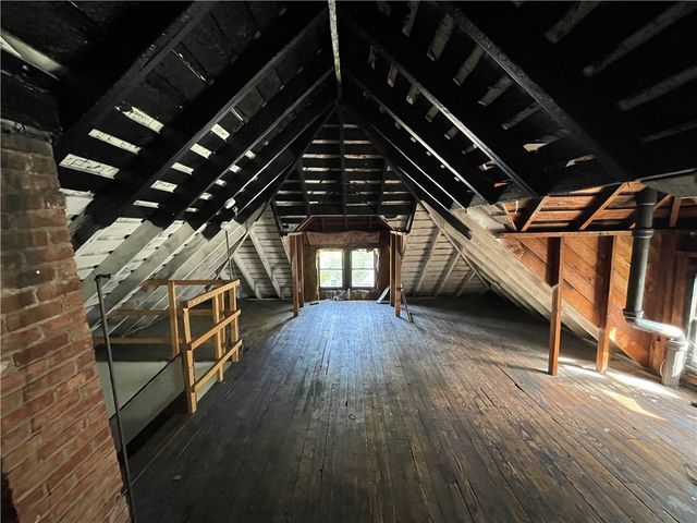 93 Roslyn Street, Rochester, NY 14619