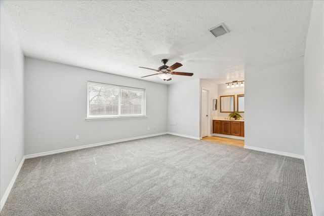 320 Creek Bend Drive, League City, TX 77573