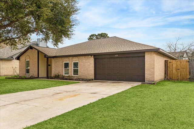 320 Creek Bend Drive, League City, TX 77573
