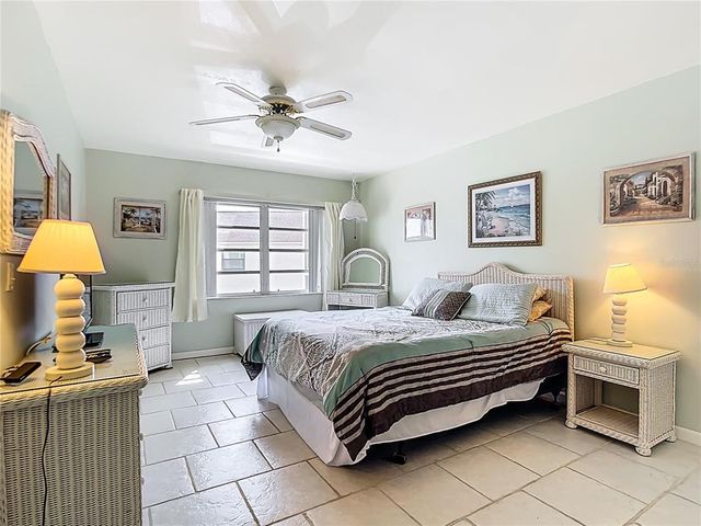 200 THE ESPLANADE N B22, Venice, FL 34285