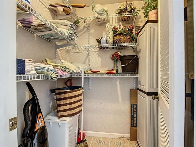200 THE ESPLANADE N B22, Venice, FL 34285