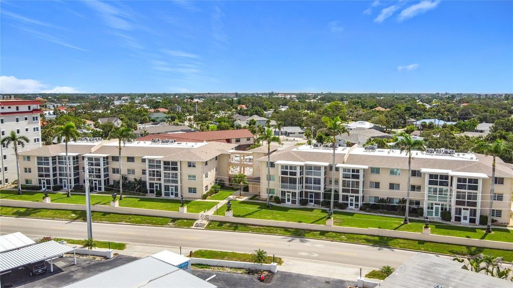 200 THE ESPLANADE N B22, Venice, FL 34285