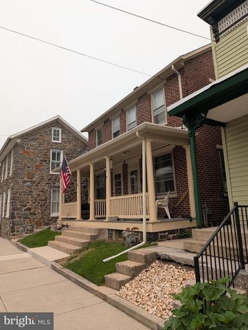 144 E MIDDLE ST, Gettysburg, PA 17325