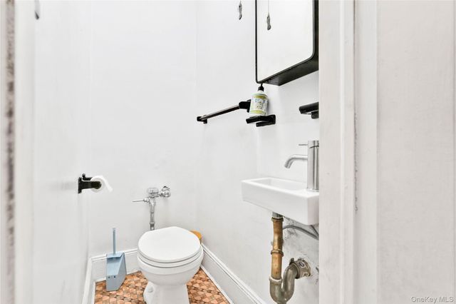 6741 Kessel Street, Forest Hills, NY 11375