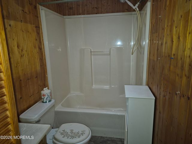 1991 NJ 37 W 113, Toms River, NJ 08757