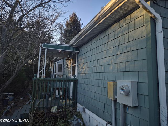 1991 NJ 37 W 113, Toms River, NJ 08757