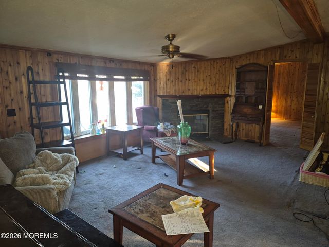 1991 NJ 37 W 113, Toms River, NJ 08757