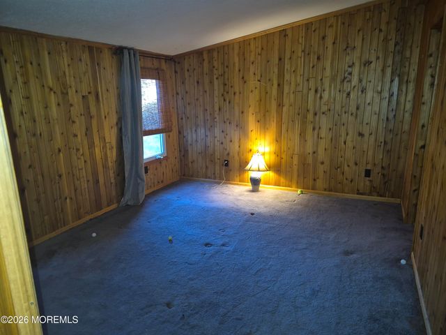 1991 NJ 37 W 113, Toms River, NJ 08757