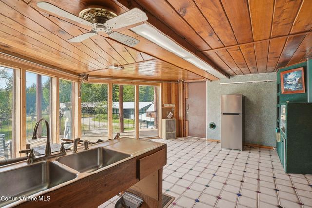 1395 Rolling Thunder Ridge Rd, Sandpoint, ID 83864