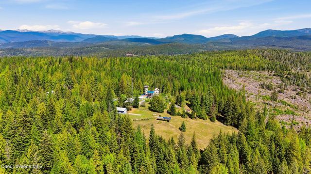 1395 Rolling Thunder Ridge Rd, Sandpoint, ID 83864
