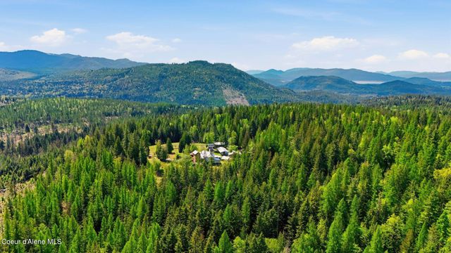 1395 Rolling Thunder Ridge Rd, Sandpoint, ID 83864