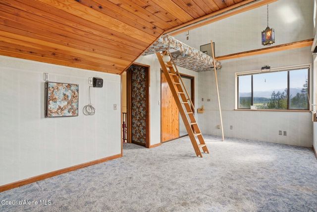 1395 Rolling Thunder Ridge Rd, Sandpoint, ID 83864