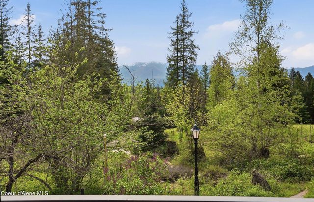 1395 Rolling Thunder Ridge Rd, Sandpoint, ID 83864