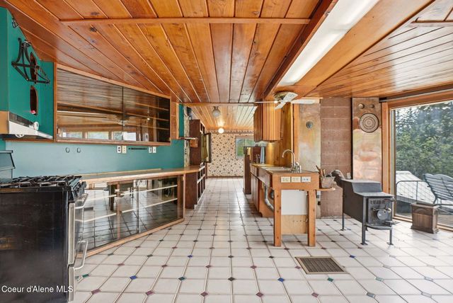 1395 Rolling Thunder Ridge Rd, Sandpoint, ID 83864