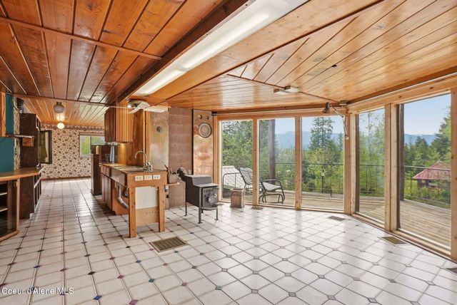 1395 Rolling Thunder Ridge Rd, Sandpoint, ID 83864