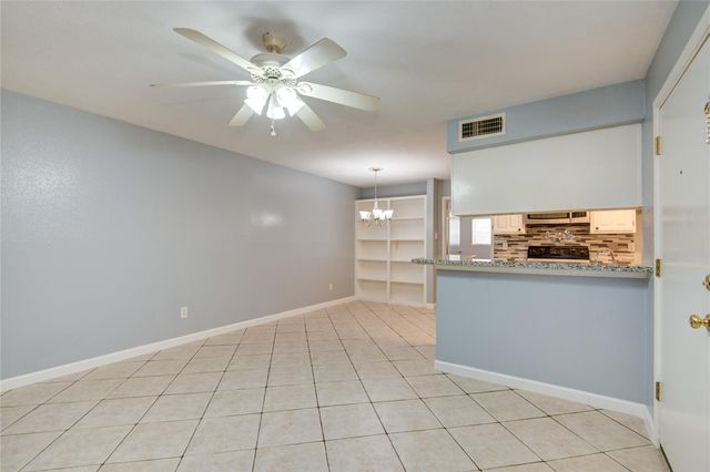 12955 Woodforest Boulevard 37, Houston, TX 77015