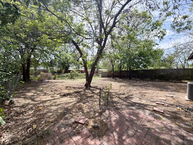 118 Brazos Street, Garland, TX 75041