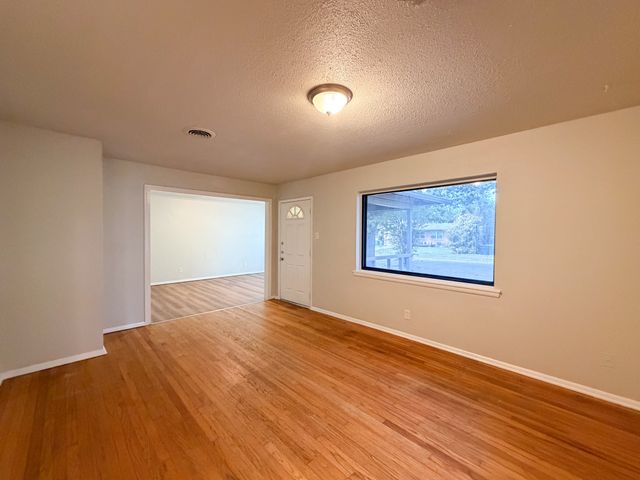 118 Brazos Street, Garland, TX 75041