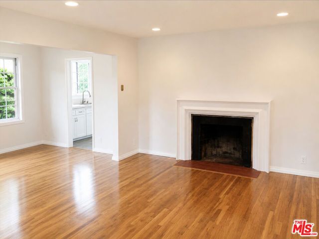 12024 National Boulevard, Los Angeles, CA 90064