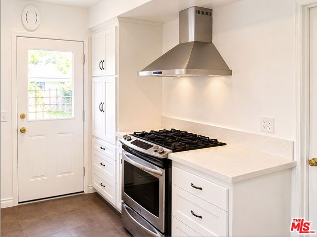 12024 National Boulevard, Los Angeles, CA 90064