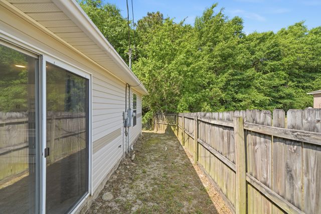 1327 Jeffrine Drive, Crestview, FL 32536