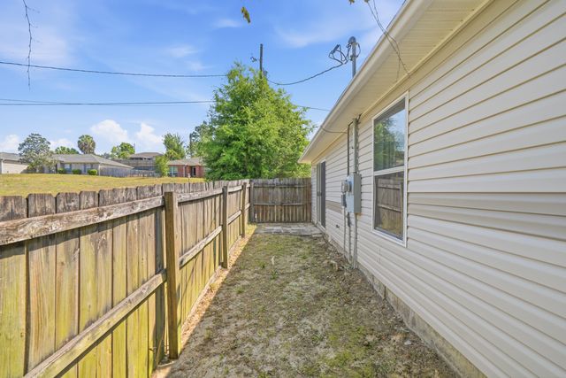 1327 Jeffrine Drive, Crestview, FL 32536