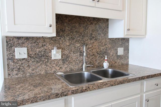 923 JADE AVE, Lancaster, PA 17601