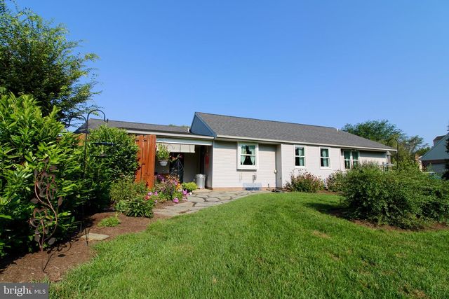 923 JADE AVE, Lancaster, PA 17601