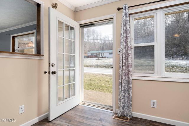 1253 Highway 321, Hampton, TN 37658