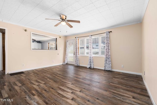 1253 Highway 321, Hampton, TN 37658