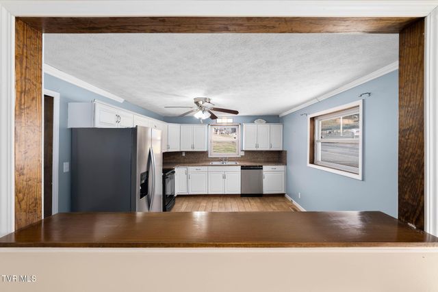 1253 Highway 321, Hampton, TN 37658