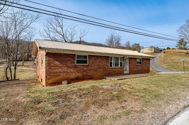 1253 Highway 321, Hampton, TN 37658